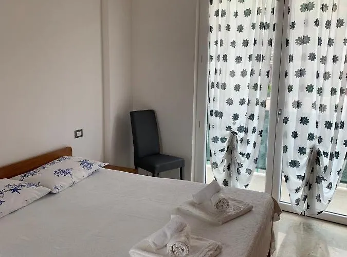 Terrazza Sul Mare In Via Devoto *