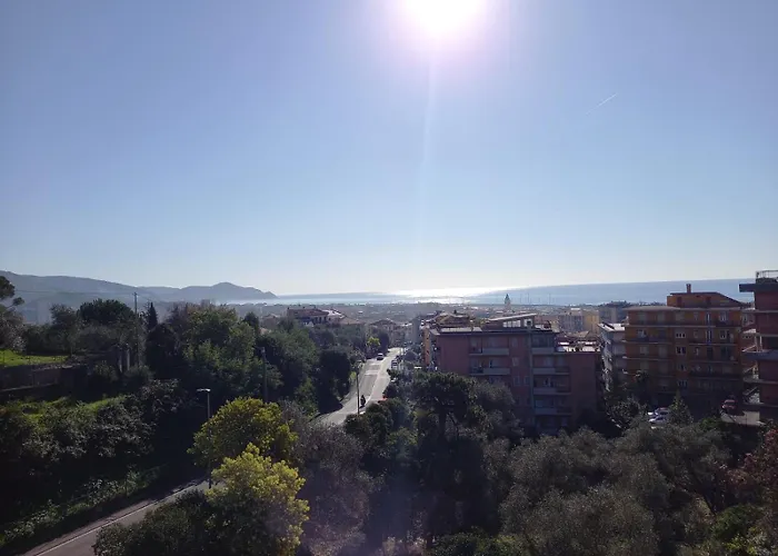 Terrazza Sul Mare In Via Devoto 키아바리
